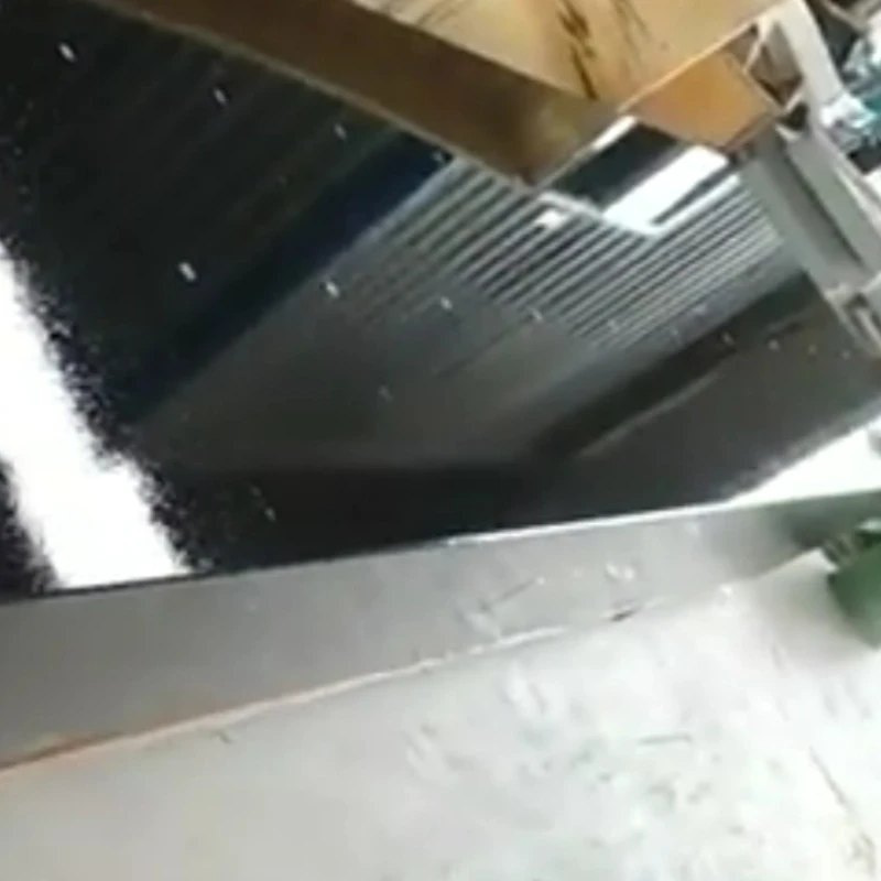 هڪ 4 ميٽر ڊگهو ۽ 0.5 ميٽر موٽو ڊائل ٿيل داخل ٿيل گرينائيٽ پليٽ فارم موڪلي وئي آهي
